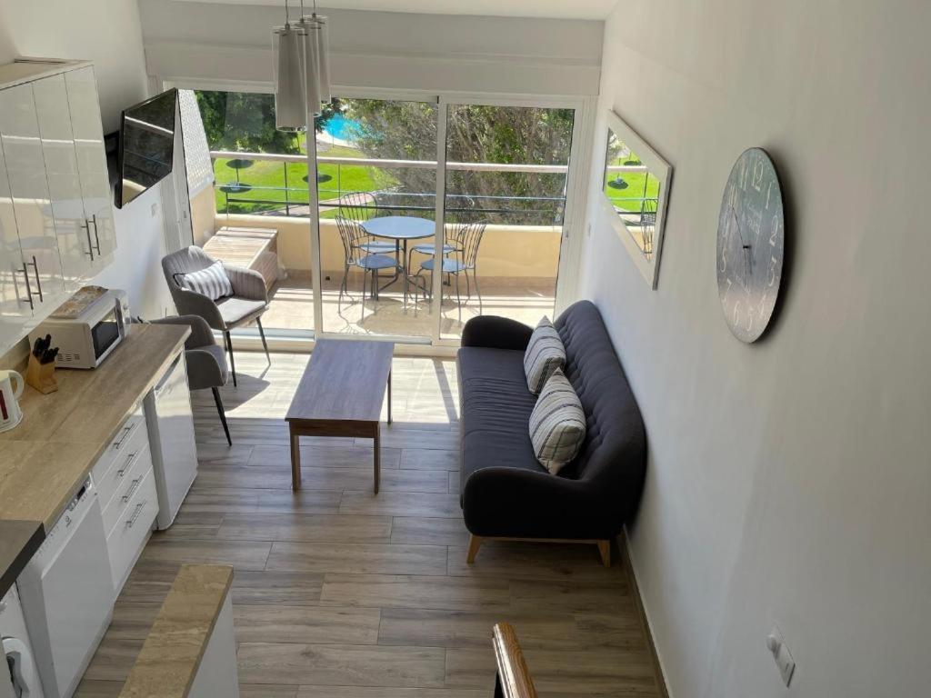 Seaside View Apartment 에스테포나 외부 사진