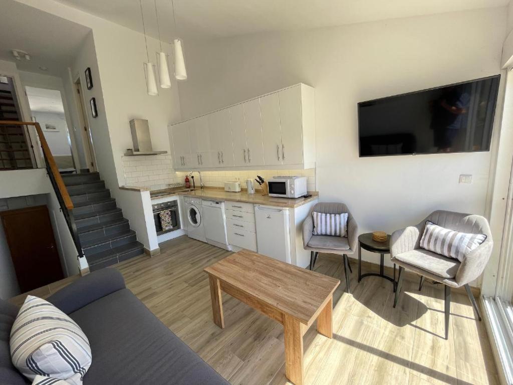 Seaside View Apartment 에스테포나 외부 사진