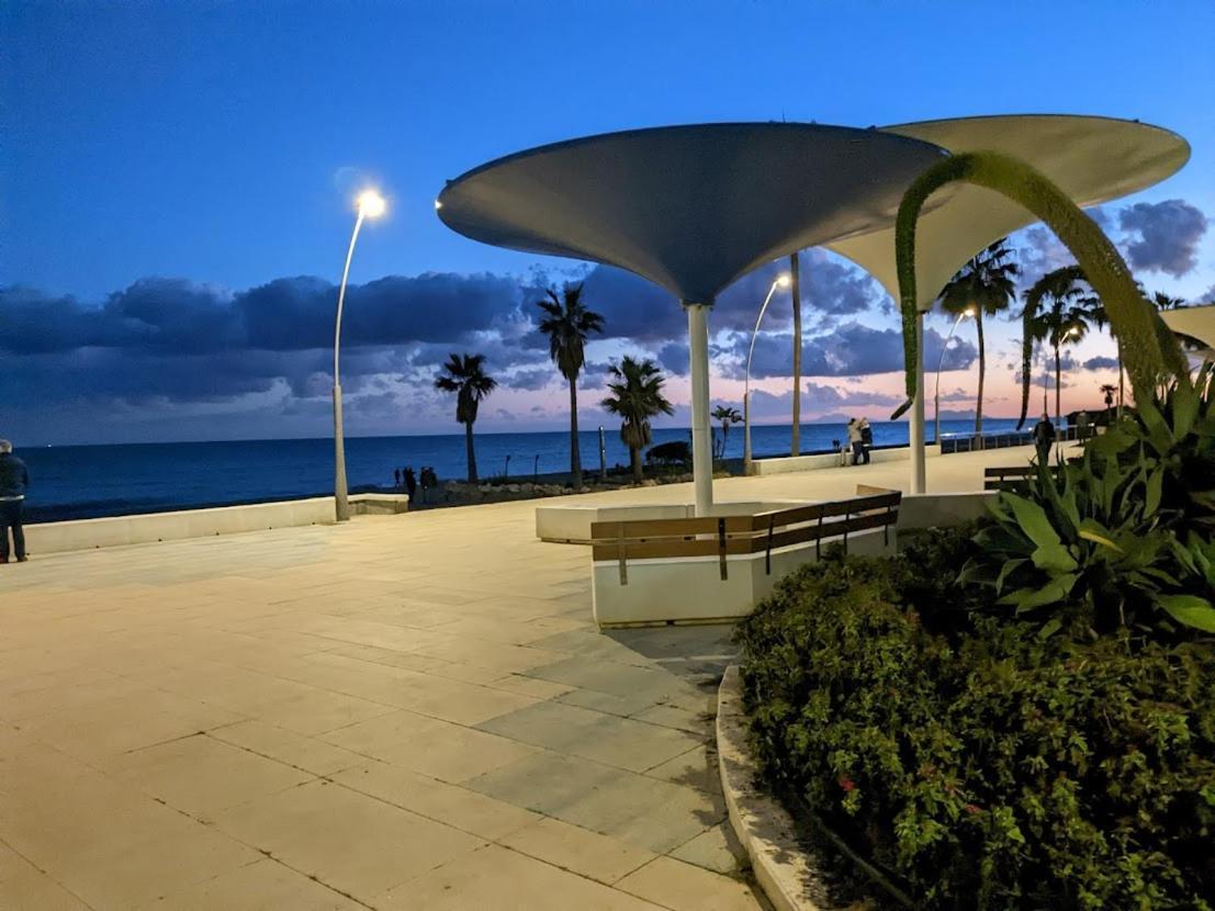 Seaside View Apartment 에스테포나 외부 사진